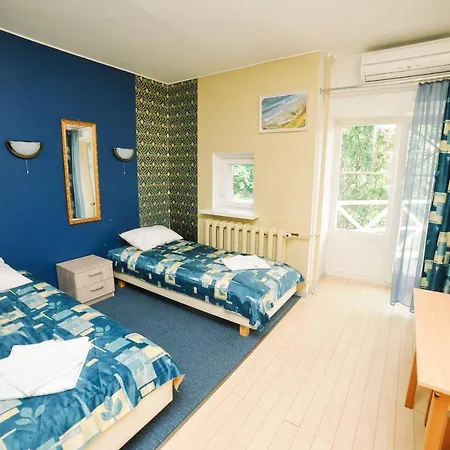 بيت ضيافة Rannaliiv *