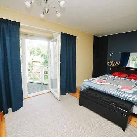 بيت ضيافة Rannaliiv