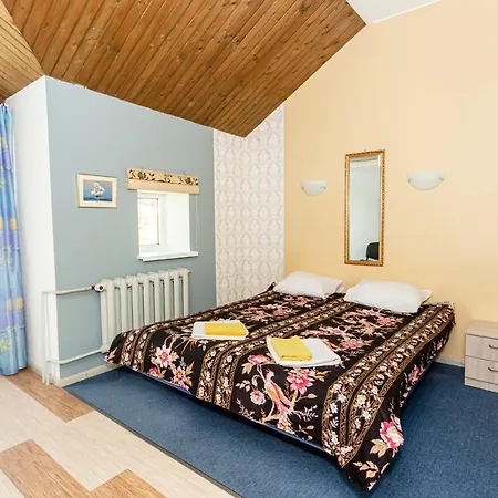 بيت ضيافة Rannaliiv