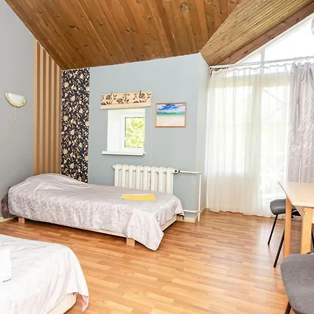 Rannaliiv بيت ضيافة